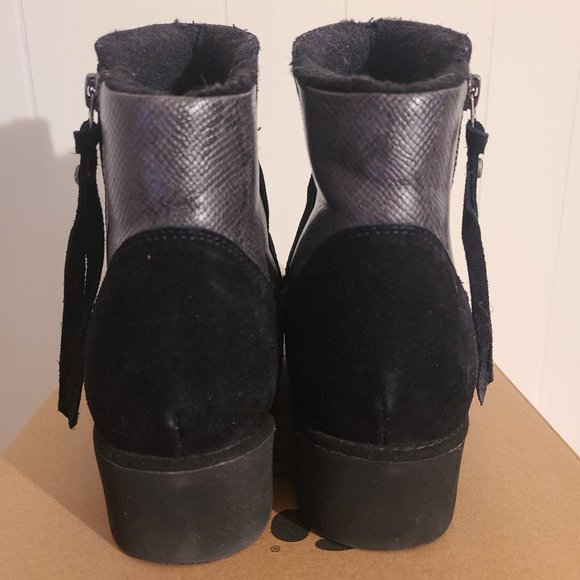 Bearpaw boots Megan II, size 9, black soft ankle boots - Picture 3 of 13